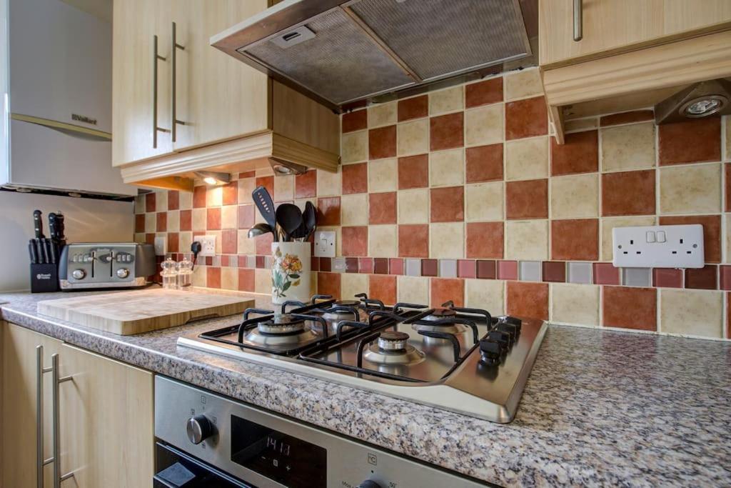 Ingledale Apartment, Ingleton, Yorkshire Dales National Park, Famous Three Peaks, Near The Lake District, Pets Are Welcome Ingleton  Eksteriør bilde